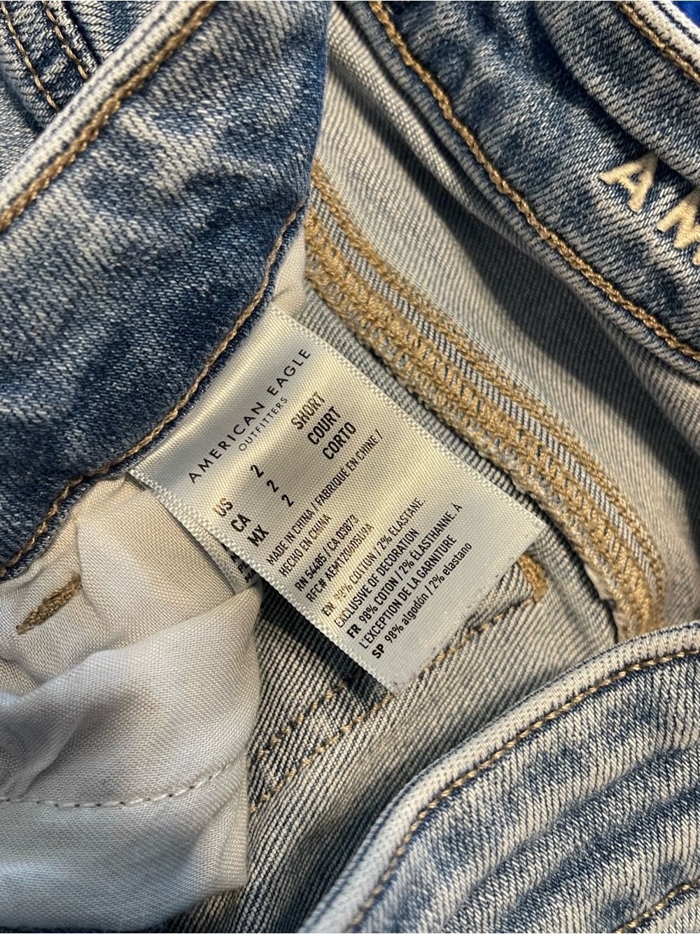 Women’s American Eagle Kick Boot Jeans - Picture 3 of 3